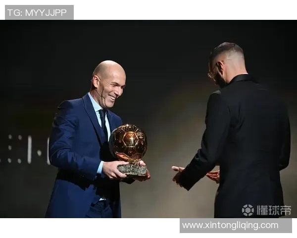 纵览世界足坛25位巨星荣耀与辉煌瞬间